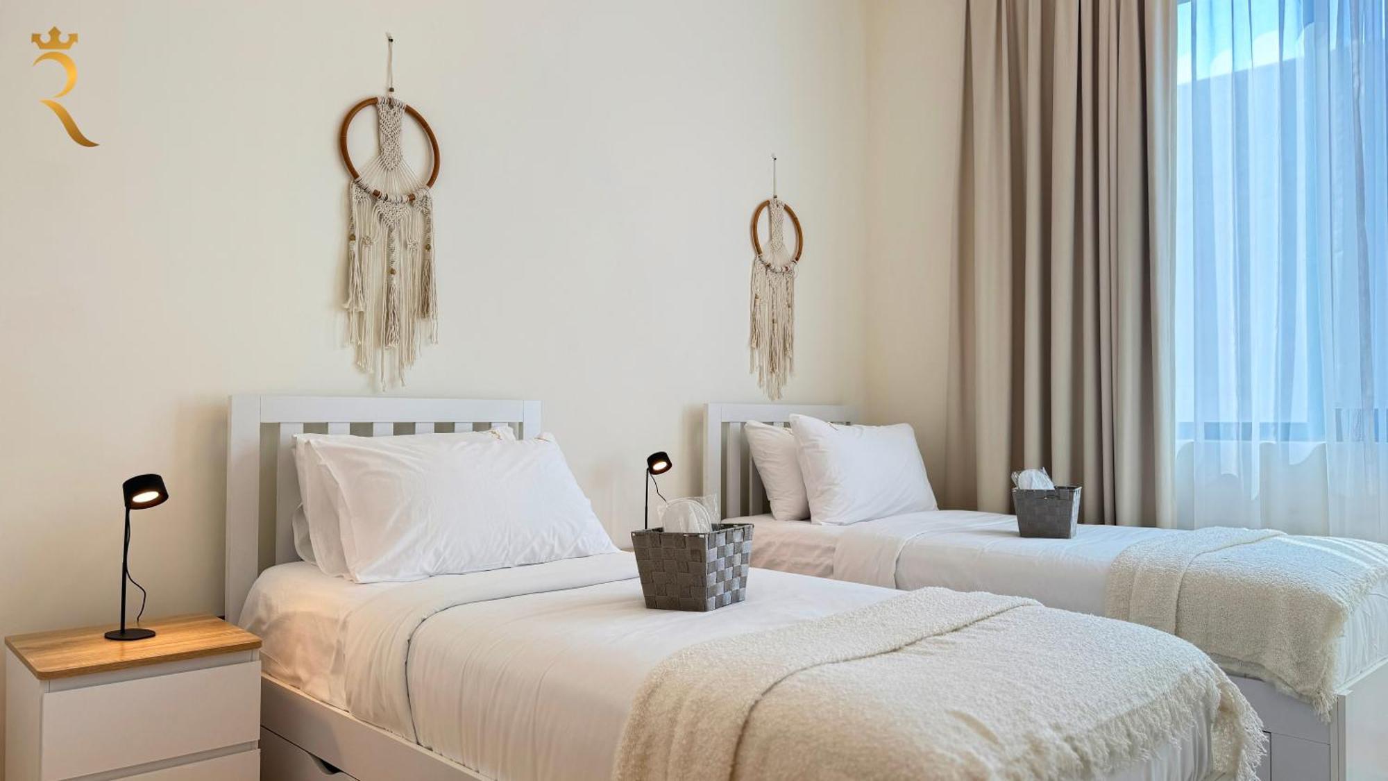 Noya Haven Stylish 4br Townhouse Retreat In Yas Island *